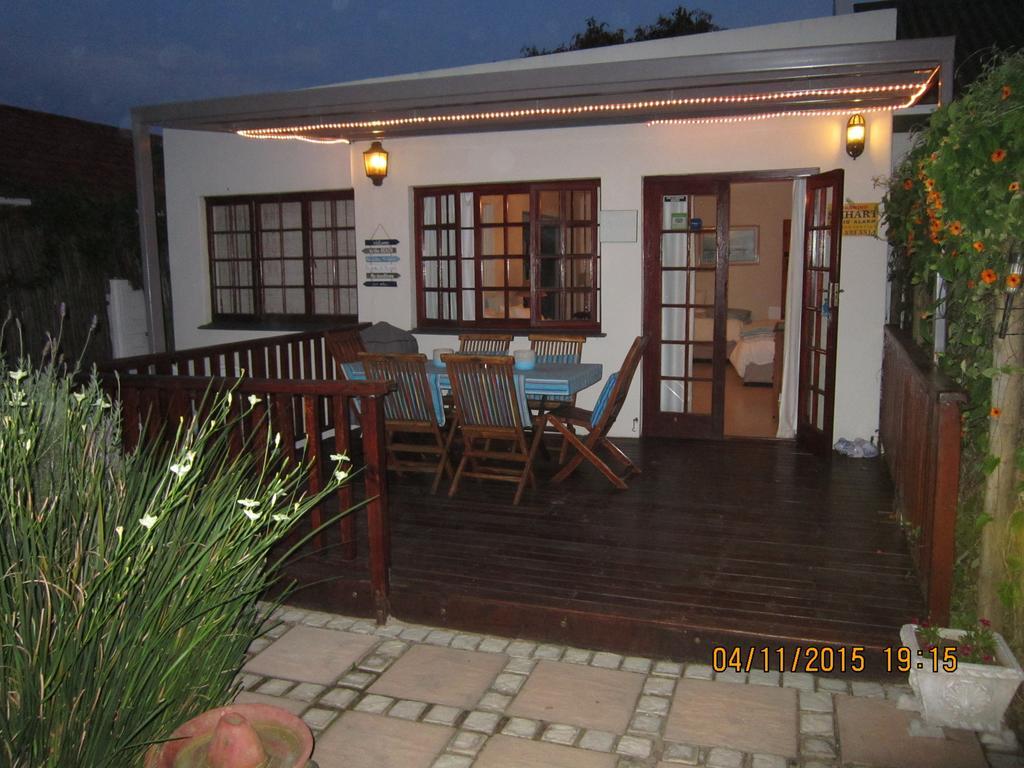 Twilight Cottage เพลตเตนเบิร์กเบย์ ภายนอก รูปภาพ