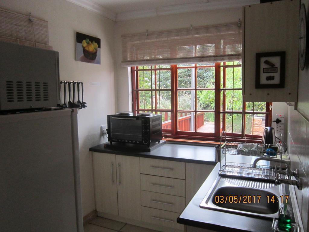 Twilight Cottage เพลตเตนเบิร์กเบย์ ภายนอก รูปภาพ